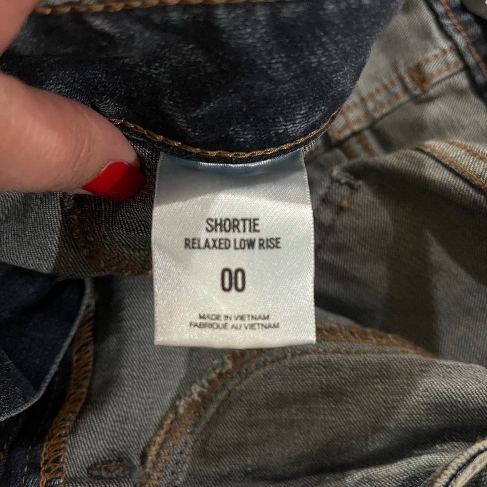 Express low rise jean shorts 00 - Picture 2 of 5